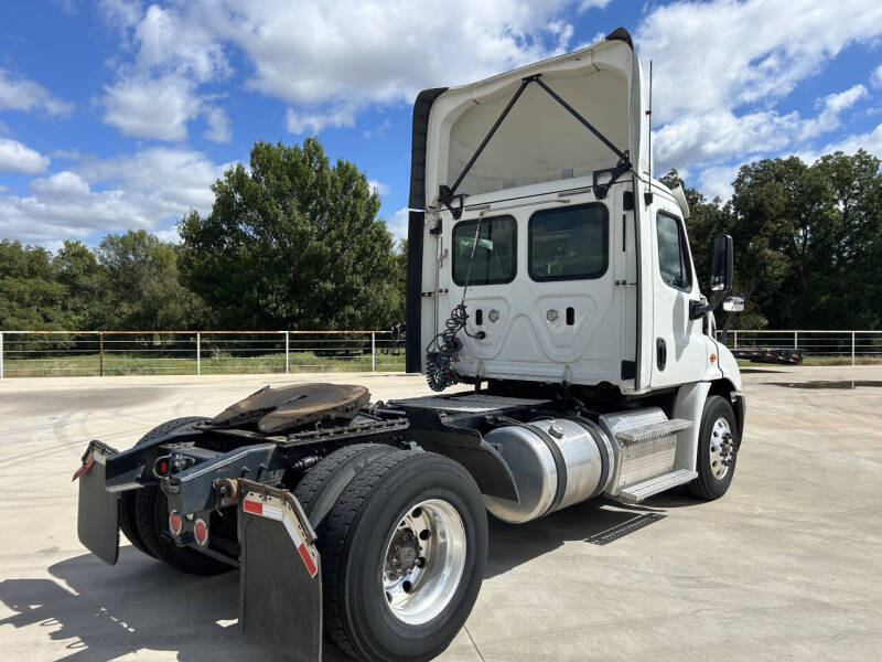 2018 Freightliner Cascadia
