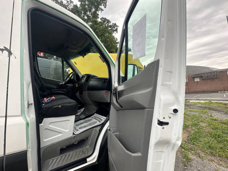 2011 Mercedes-Benz Sprinter 2500