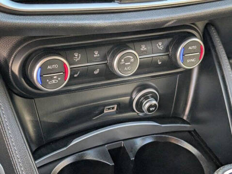 2023 Alfa Romeo Stelvio Sprint
