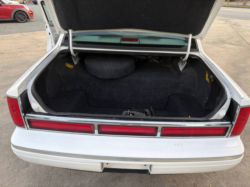 1997 Lincoln Town Car Executive