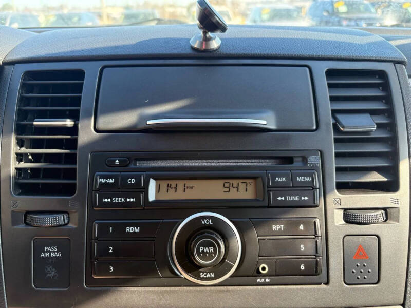 2012 Nissan Versa 1.8 S