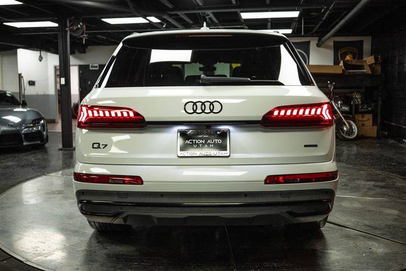 2022 Audi Q7 quattro Premium Plus 45 TFSI