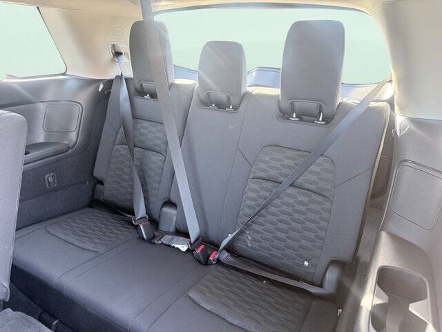 2025 Nissan Pathfinder S