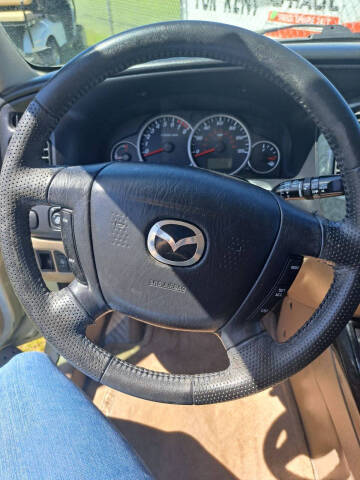 2005 Mazda Tribute s
