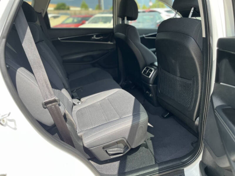 2017 Kia Sorento LX