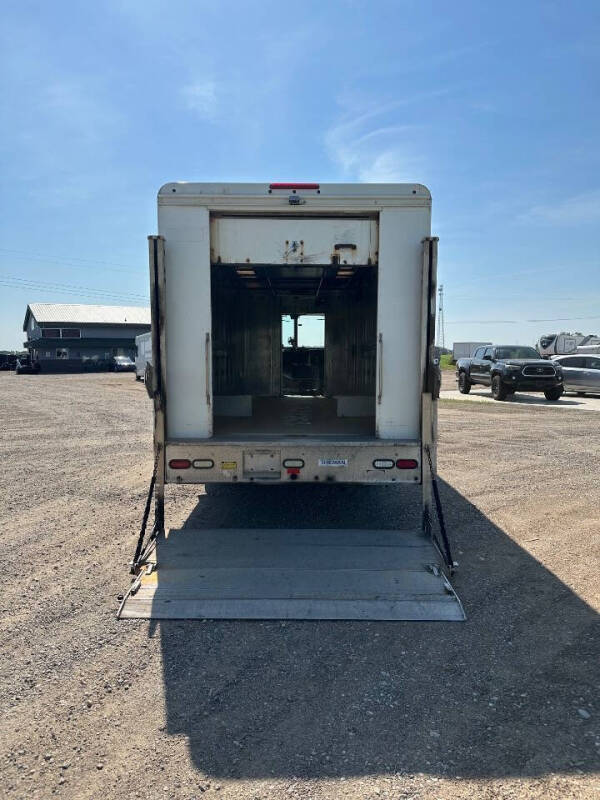 2010 Freightliner MT45 Chassis