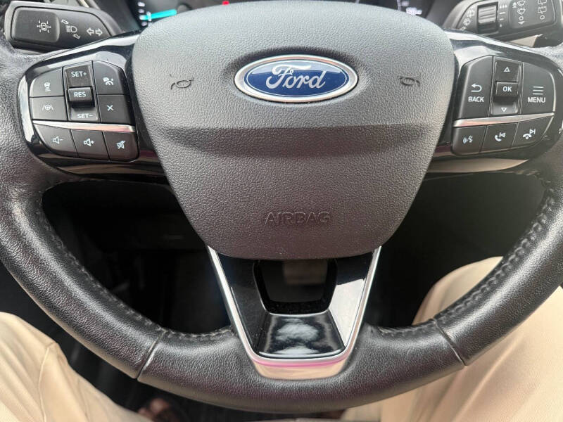 2021 Ford Escape SE