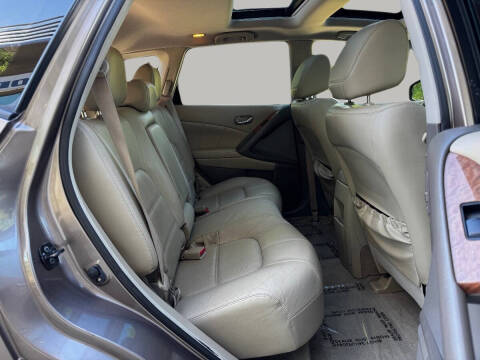 2012 Nissan Murano LE