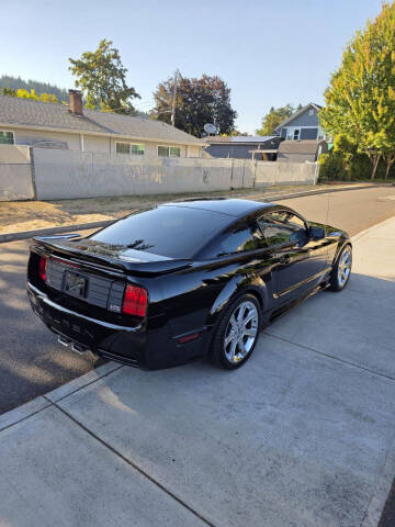 2005 Ford Mustang GT Premium