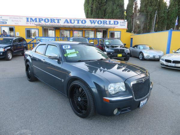 2007 Chrysler 300 for sale at Import Auto World in Hayward CA
