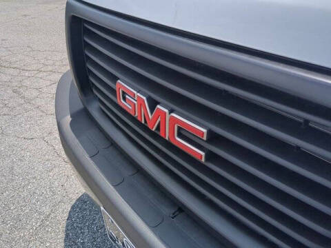 2025 GMC Savana 2500