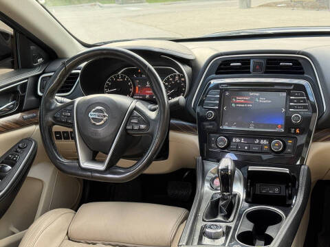 2017 Nissan Maxima Platinum