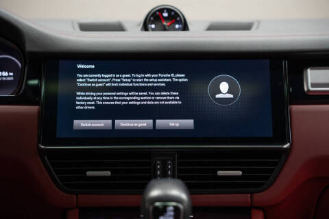 2022 Porsche Cayenne Platinum Edition