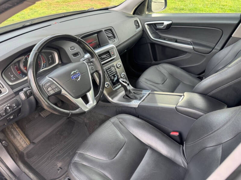 2016 Volvo V60 T5 Drive-E Premier