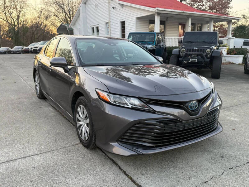 2019 Toyota Camry Hybrid LE