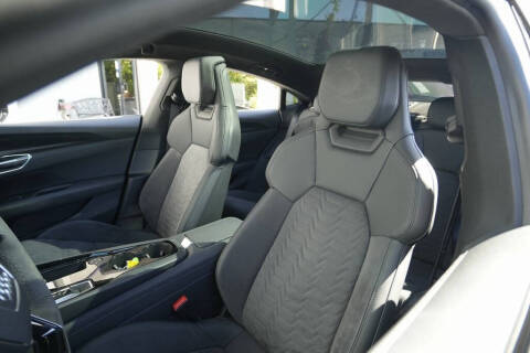 2022 Audi e-tron GT quattro Premium Plus