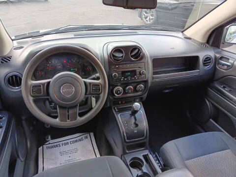 2012 Jeep Compass Sport