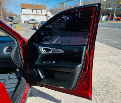 2020 Nissan Pathfinder SL