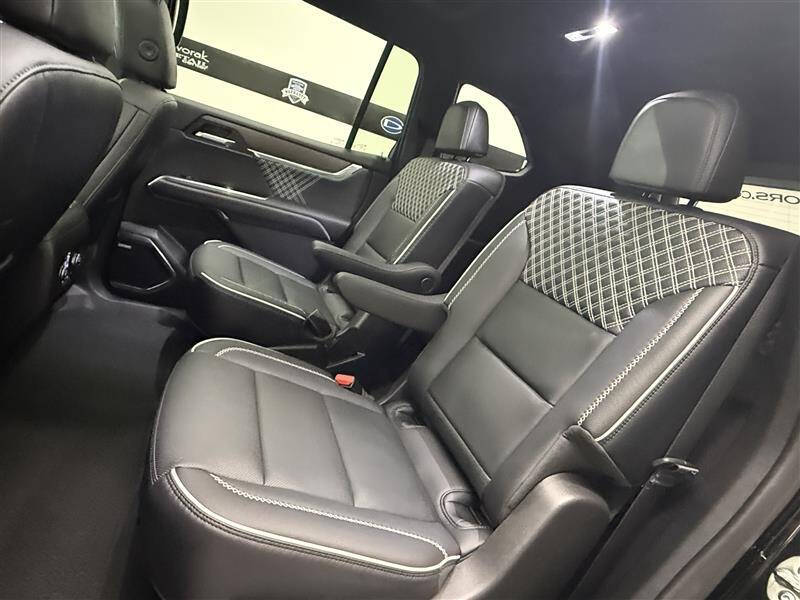 2024 GMC Acadia Denali