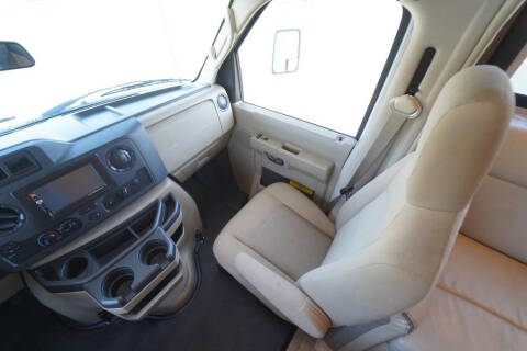 2021 Thor Motor Coach Four Winds
