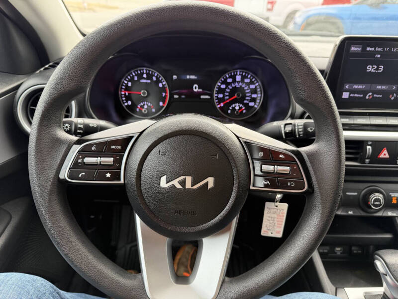 2023 Kia Forte LX