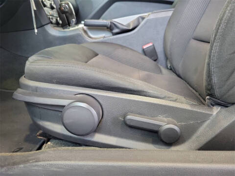 2013 Ford Mustang V6