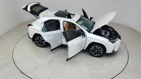 2023 Lexus UX 250h Premium