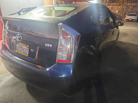 2013 Toyota Prius Three