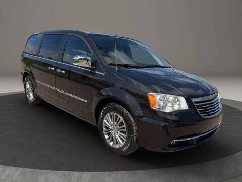 2014 Chrysler Town and Country Touring-L