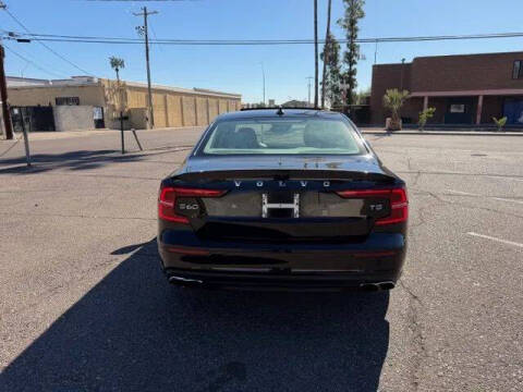 2021 Volvo S60 T5 Momentum