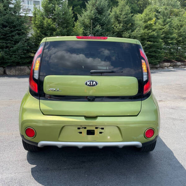 2017 Kia Soul + photo 4