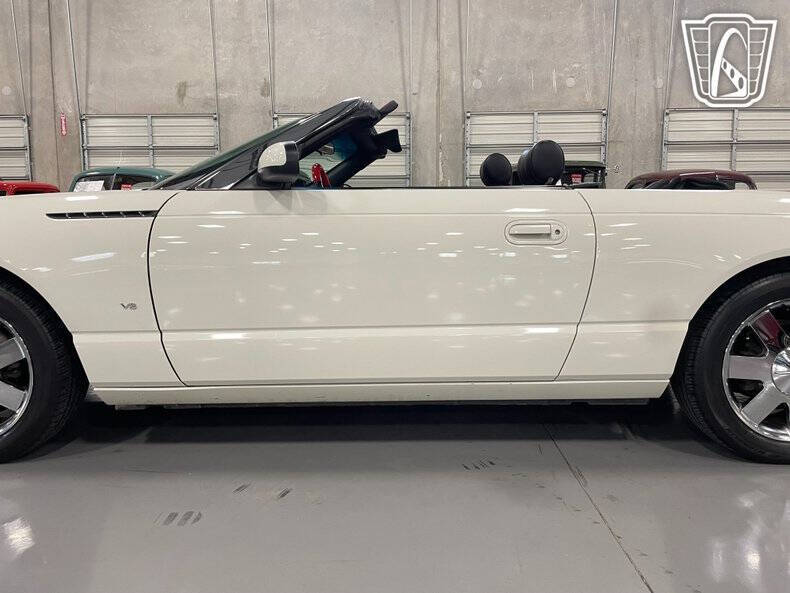 2003 Ford Thunderbird