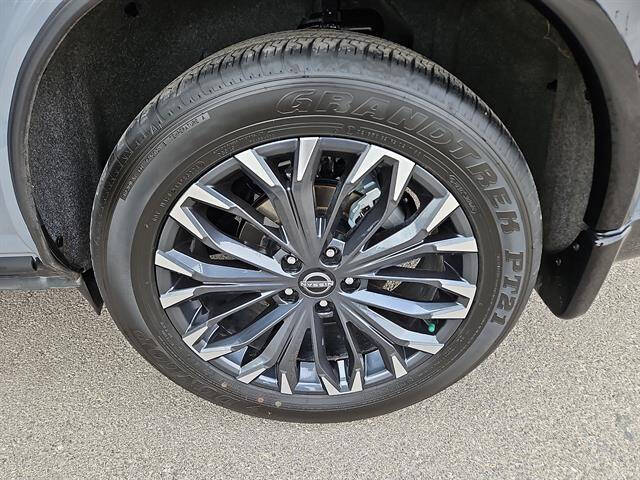 2025 Nissan Rogue Platinum