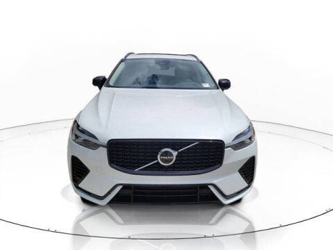 2024 Volvo XC60 Recharge T8 Plus Dark Theme