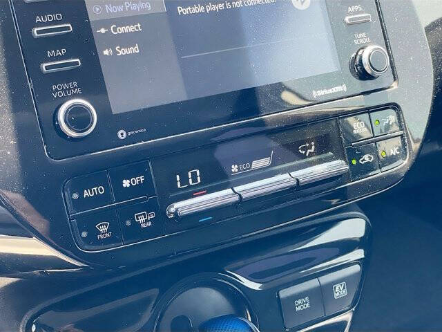 2022 Toyota Prius XLE