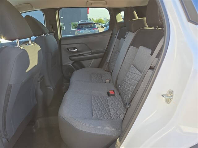 2025 Nissan Kicks SV