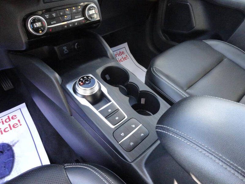 2021 Ford Escape Titanium