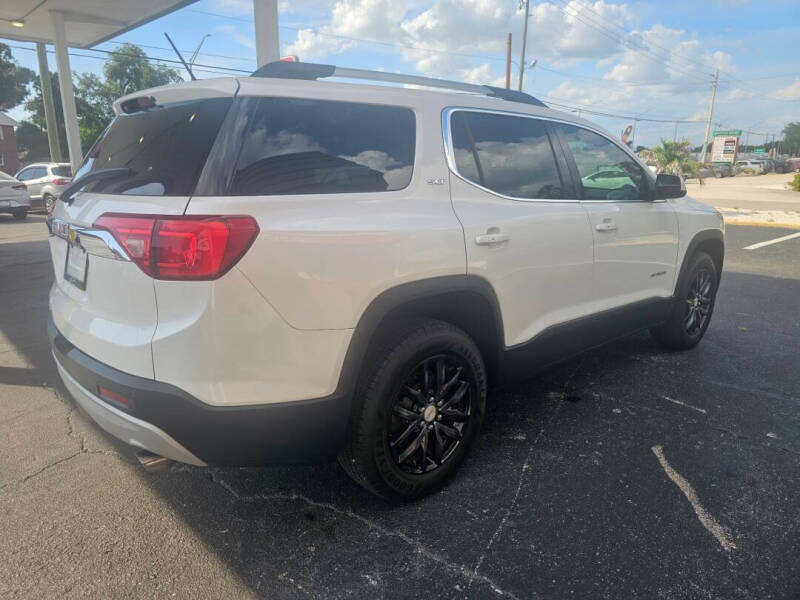2017 GMC Acadia SLT-1