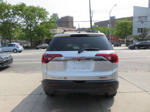 2017 GMC Acadia SLE-2