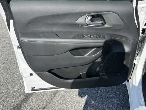 2026 Chrysler Voyager LX