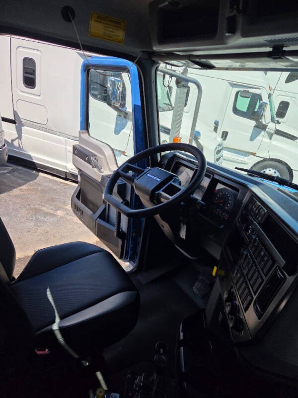 2019 Mack Granite 84FR