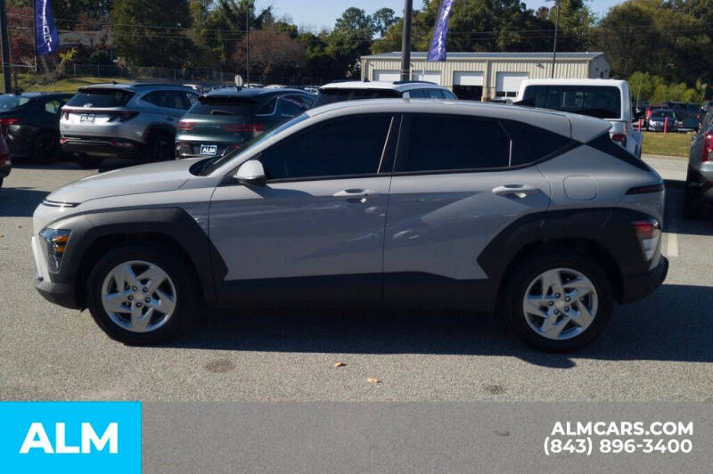 2025 Hyundai Kona SE