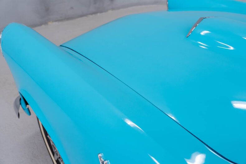 1956 Ford Thunderbird