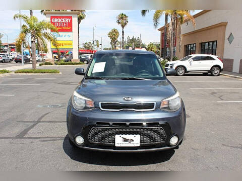 2016 Kia Soul +