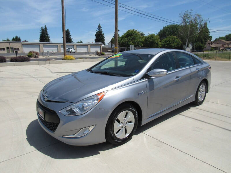 2014 Hyundai Sonata Hybrid for sale at Repeat Auto Sales Inc. in Manteca CA