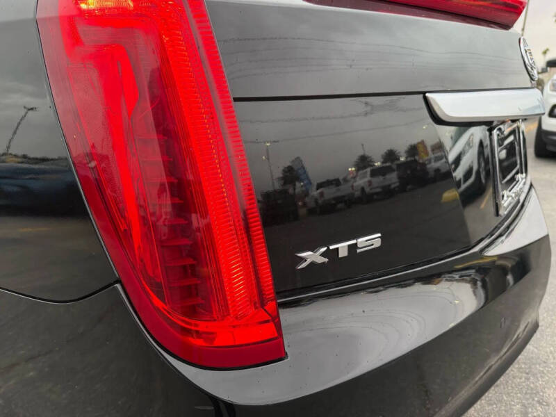 2015 Cadillac XTS Pro Coachbuilder-Limo