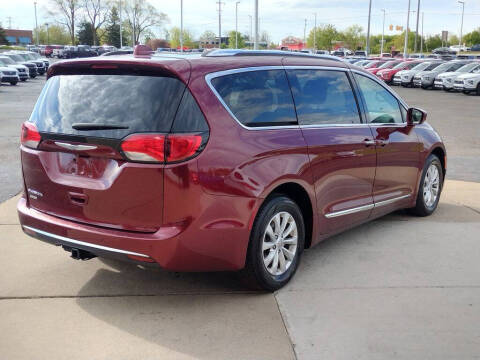 2018 Chrysler Pacifica Touring L Plus