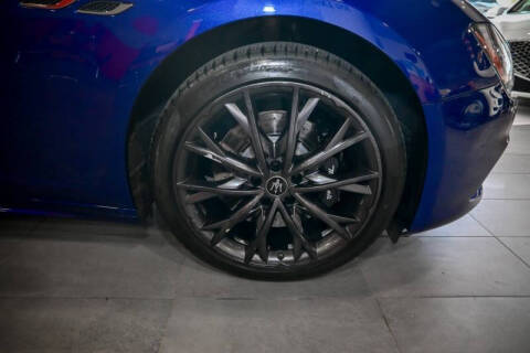 2022 Maserati Ghibli Modena Q4