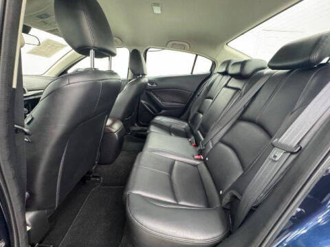 2018 Mazda MAZDA3 Touring