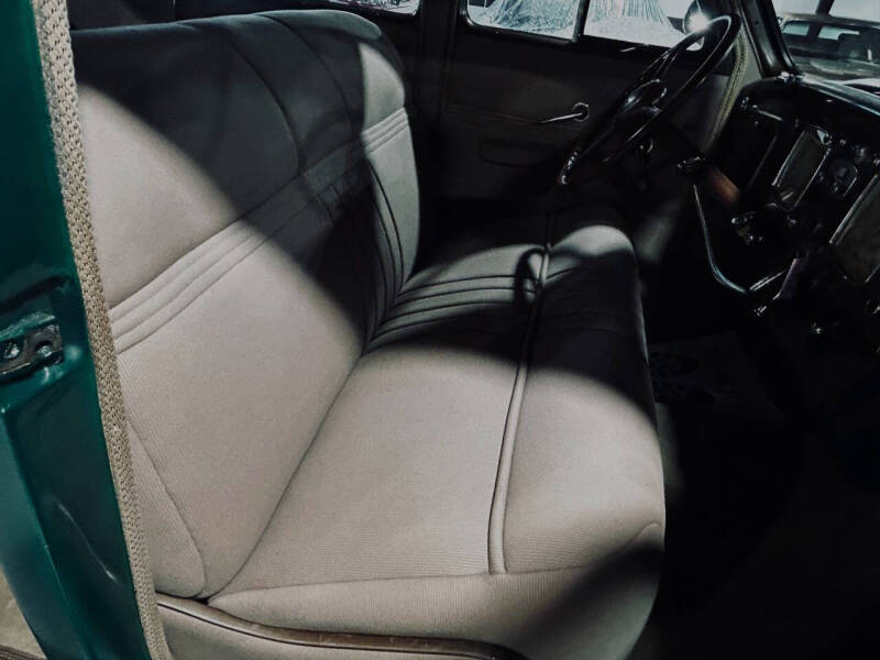 1937 Chrysler Airflow